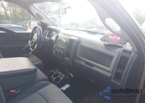 2011 Dodge Ram 1500 z USA, uszkodzony, nr VIN 1D7RV1GT3BS652655